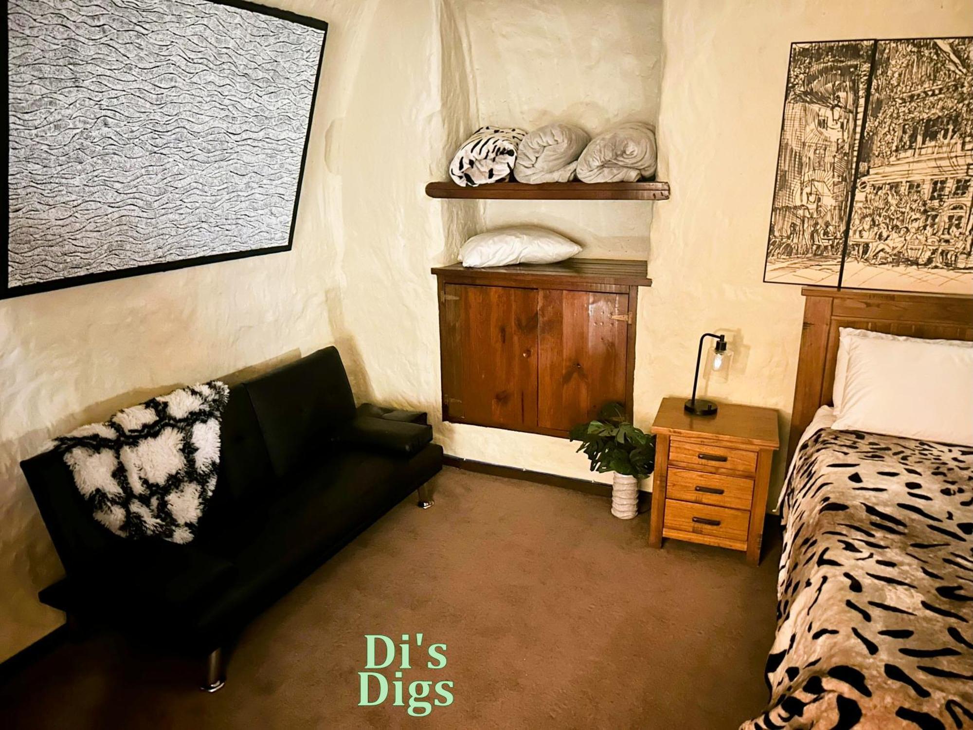 Di'S Dugouts Hotel Coober Pedy Exterior photo
